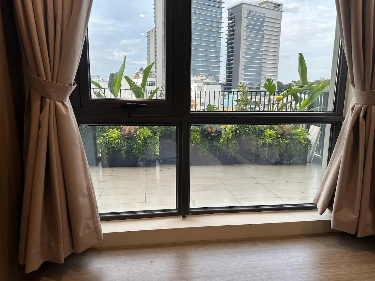 Apartment Ha Do Centrosa - Luxury Central Point Ho Chi Minh City Vietnam