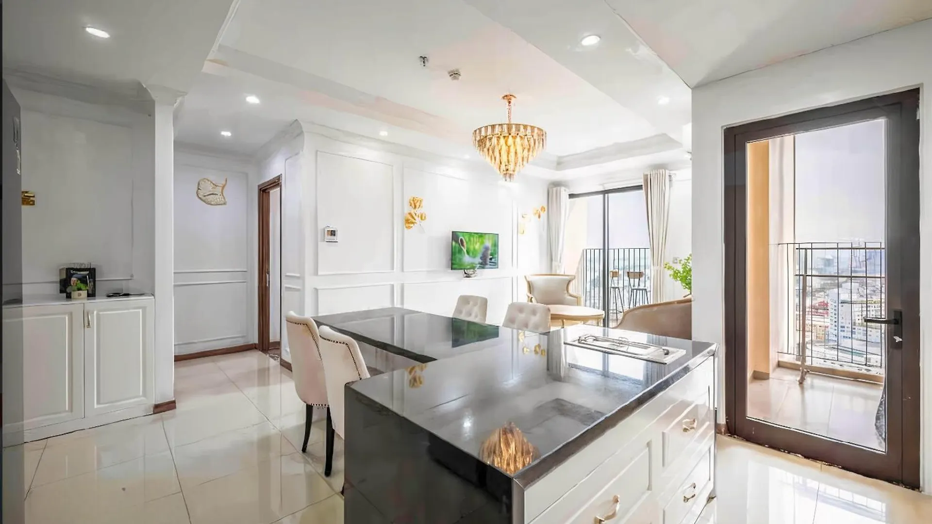 Ha Do Centrosa - Luxury Central Point Ho Chi Minh City Apartment