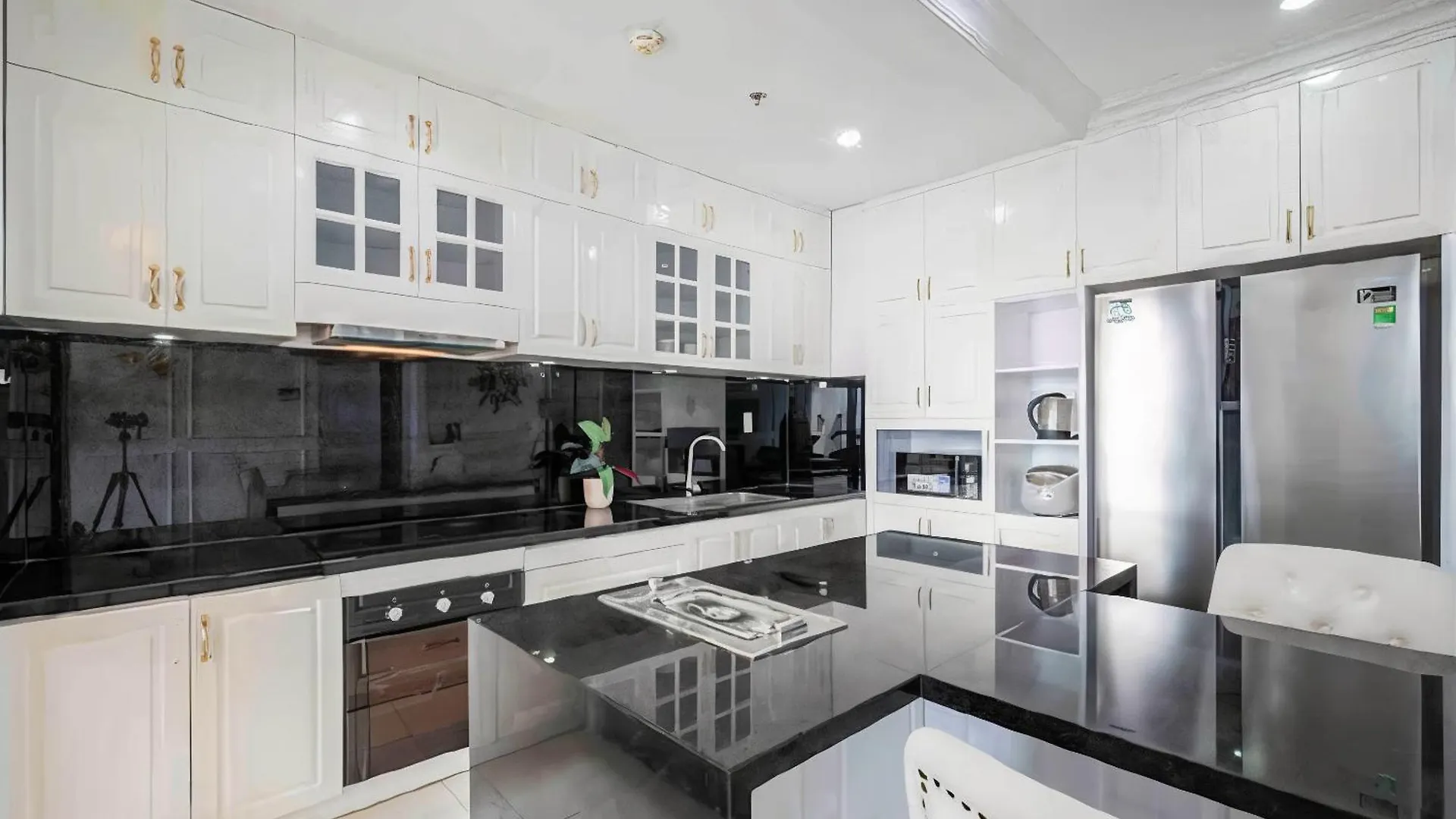 Ha Do Centrosa - Luxury Central Point Ho Chi Minh City Apartment